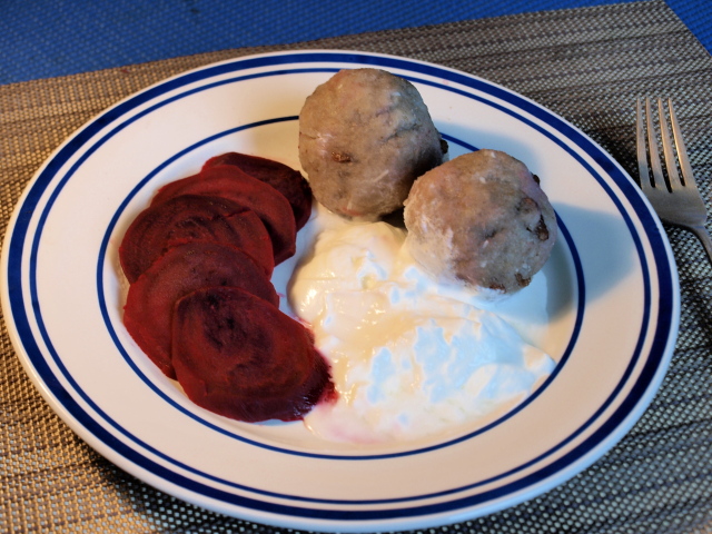 potato dumpling w beets